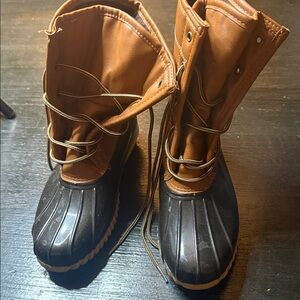 Brown and Black Duck Boots size 8.5 water resistant cold winter rain minimalist